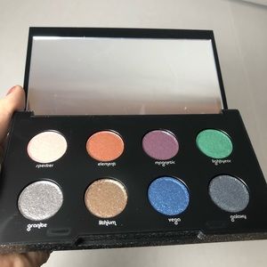 NIB Moon dust eyeshadow palette